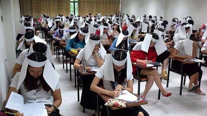 Cara unik atasi murid mencontek