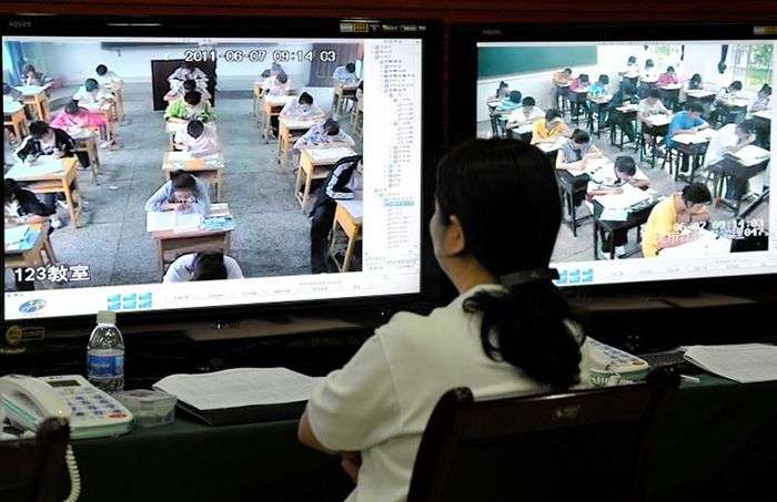 Cara unik atasi murid mencontek
