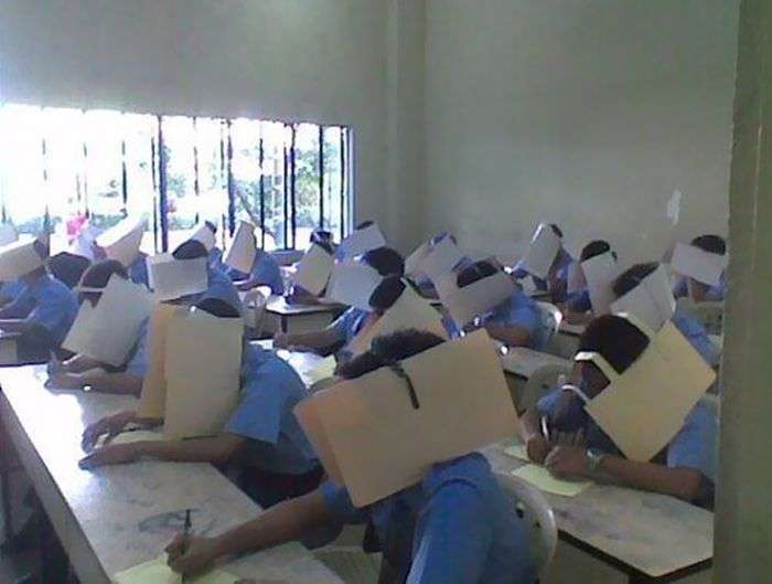 Cara unik atasi murid mencontek