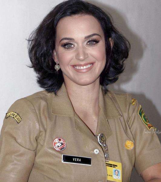 Aktivitas sehari-hari selebriti Hollywood.