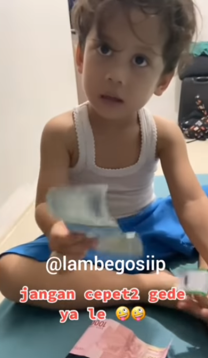 Ibu Tagih THR Anak