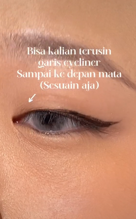 Membuat Eyeliner