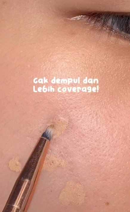 Memakai Concealer
