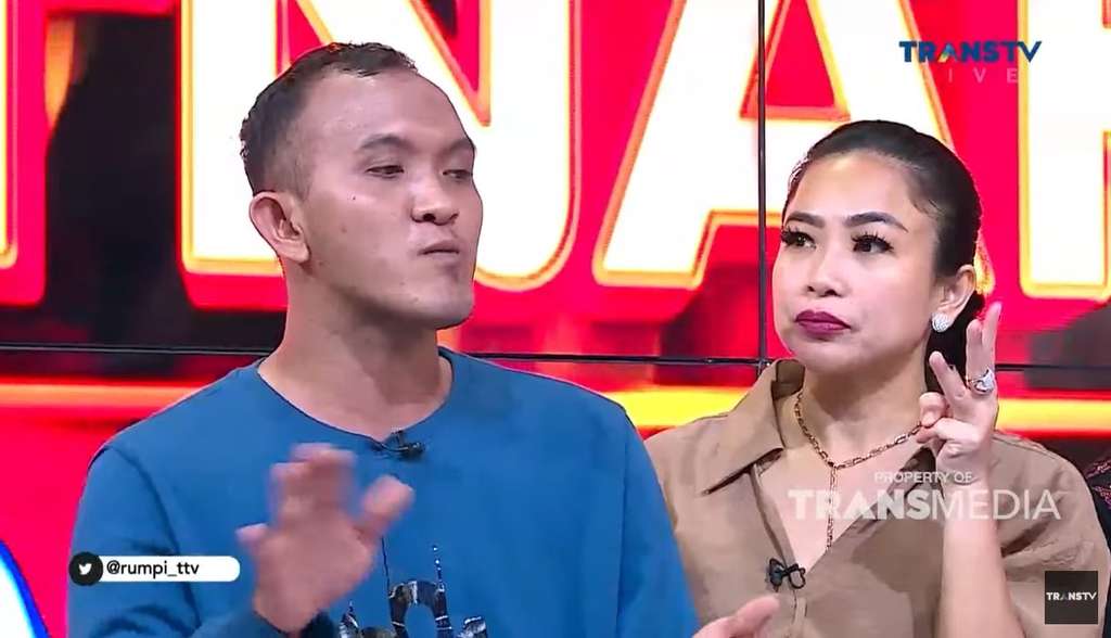 Caisar dan Feni Rose