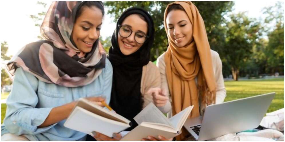 Dalil tentang Menuntut Ilmu