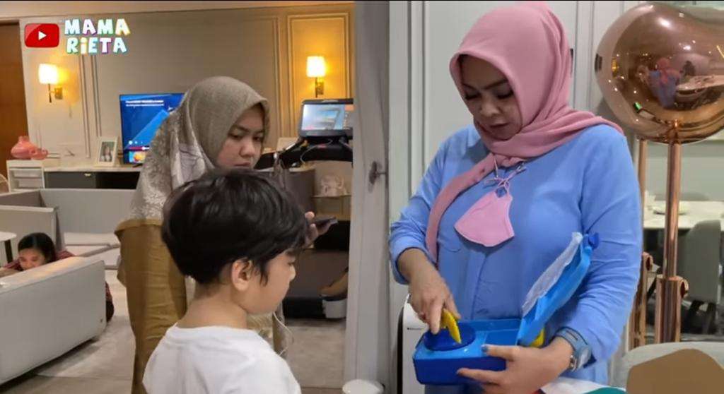 kotak makan kotak makan