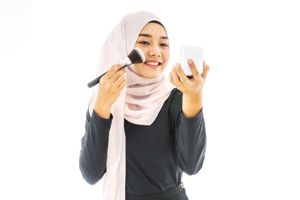 Memakai Makeup