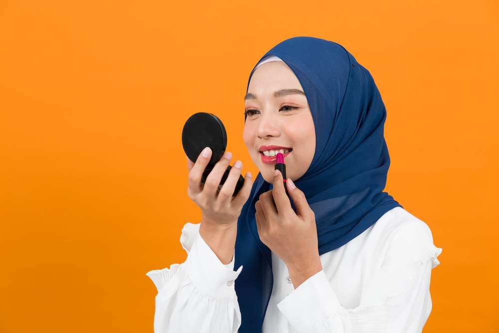 Boleh Lepas Masker di Ruang Terbuka, Saatnya Perhatikan Kembali Kecantikan Bibir Yuk!