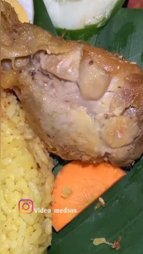 Menu nasi kuning Menu nasi kuning