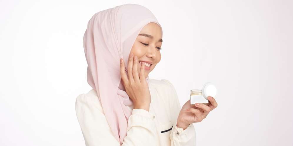 Memakai Skincare Memakai Skincare