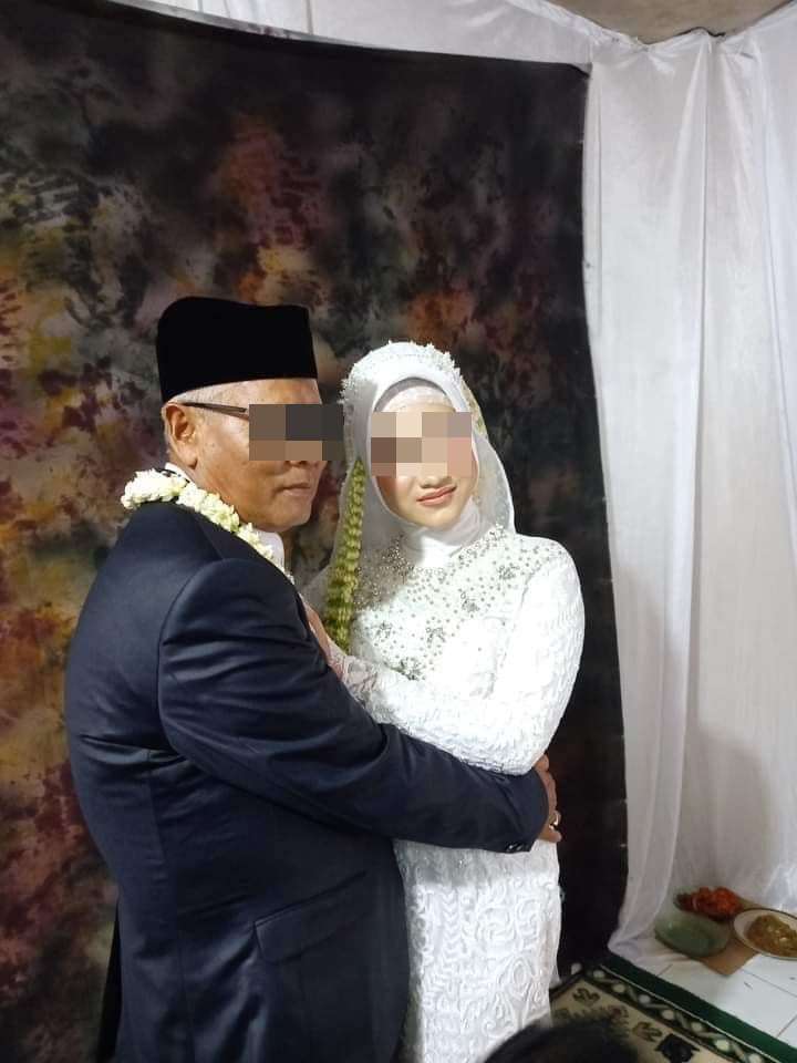 Kakek 65 tahun nikahi gadis 18 tahun