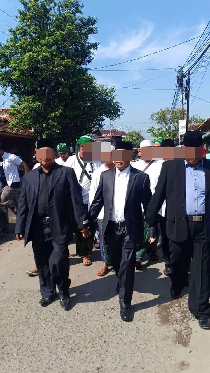 Kakek 65 tahun nikahi gadis 18 tahun