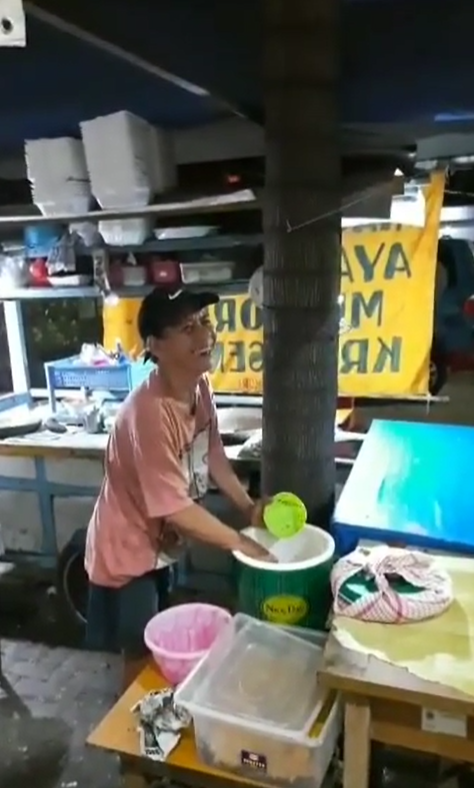penjual nasi goreng