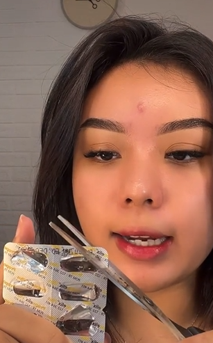 Trik Membuat Eyeliner