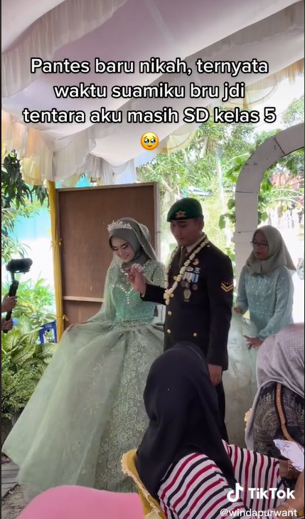 Kisah pasangan beda usia Kisah pasangan beda usia