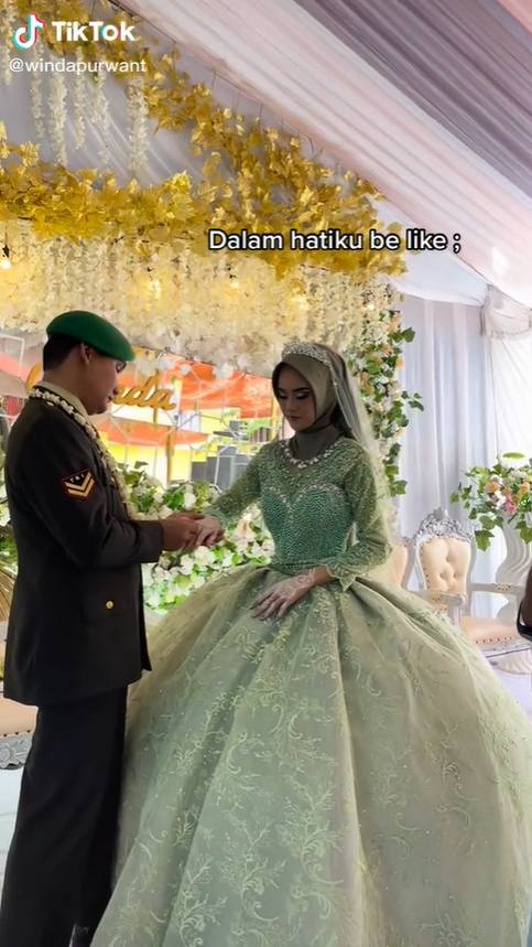 Kisah pasangan beda usia Kisah pasangan beda usia