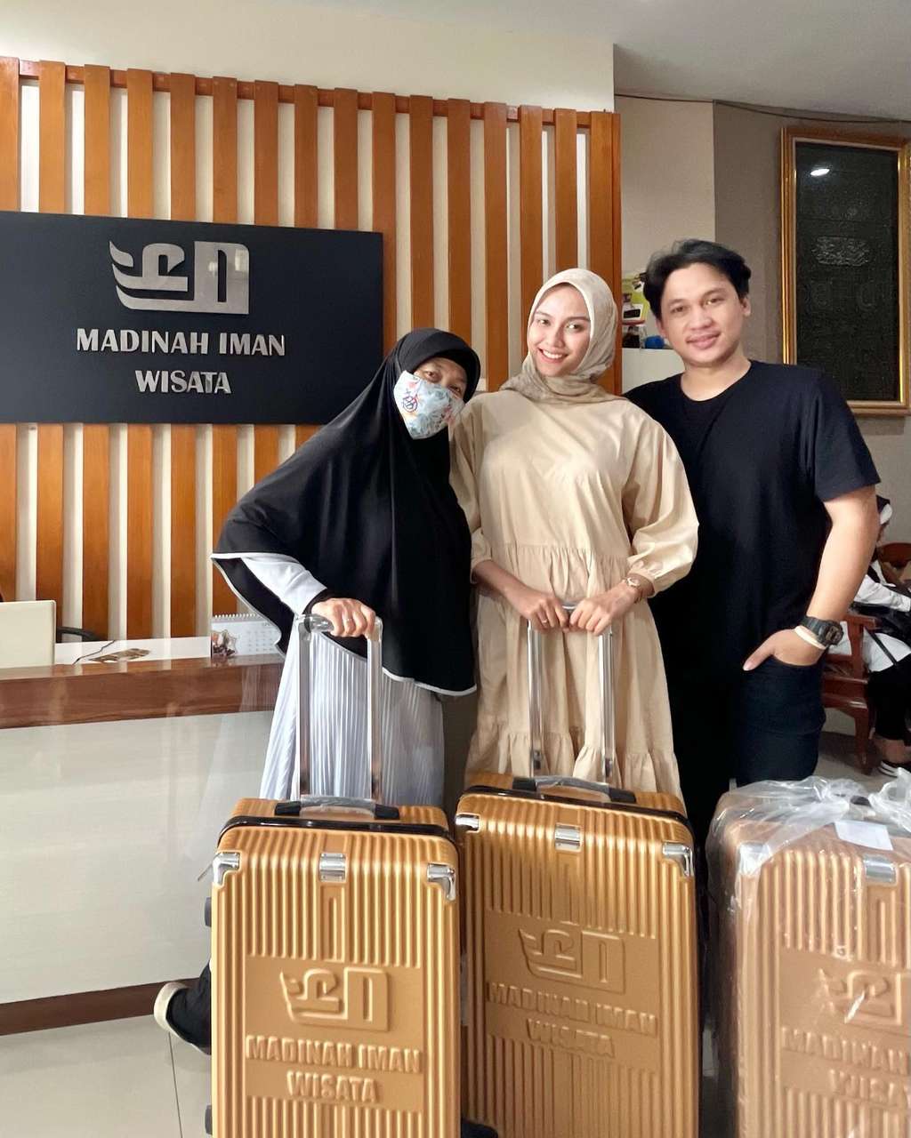 Shafira Fitri Baraja (tengah)