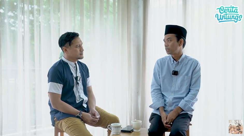 Arie Untung dan ustaz Somad Arie Untung dan ustaz Somad