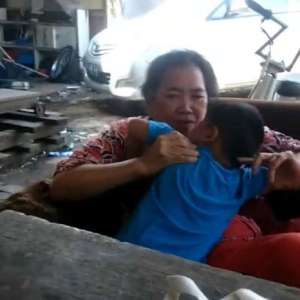 bocah laki-laki