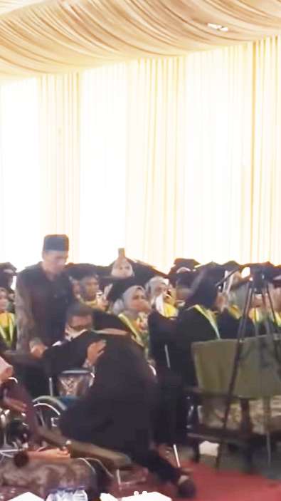 wisuda