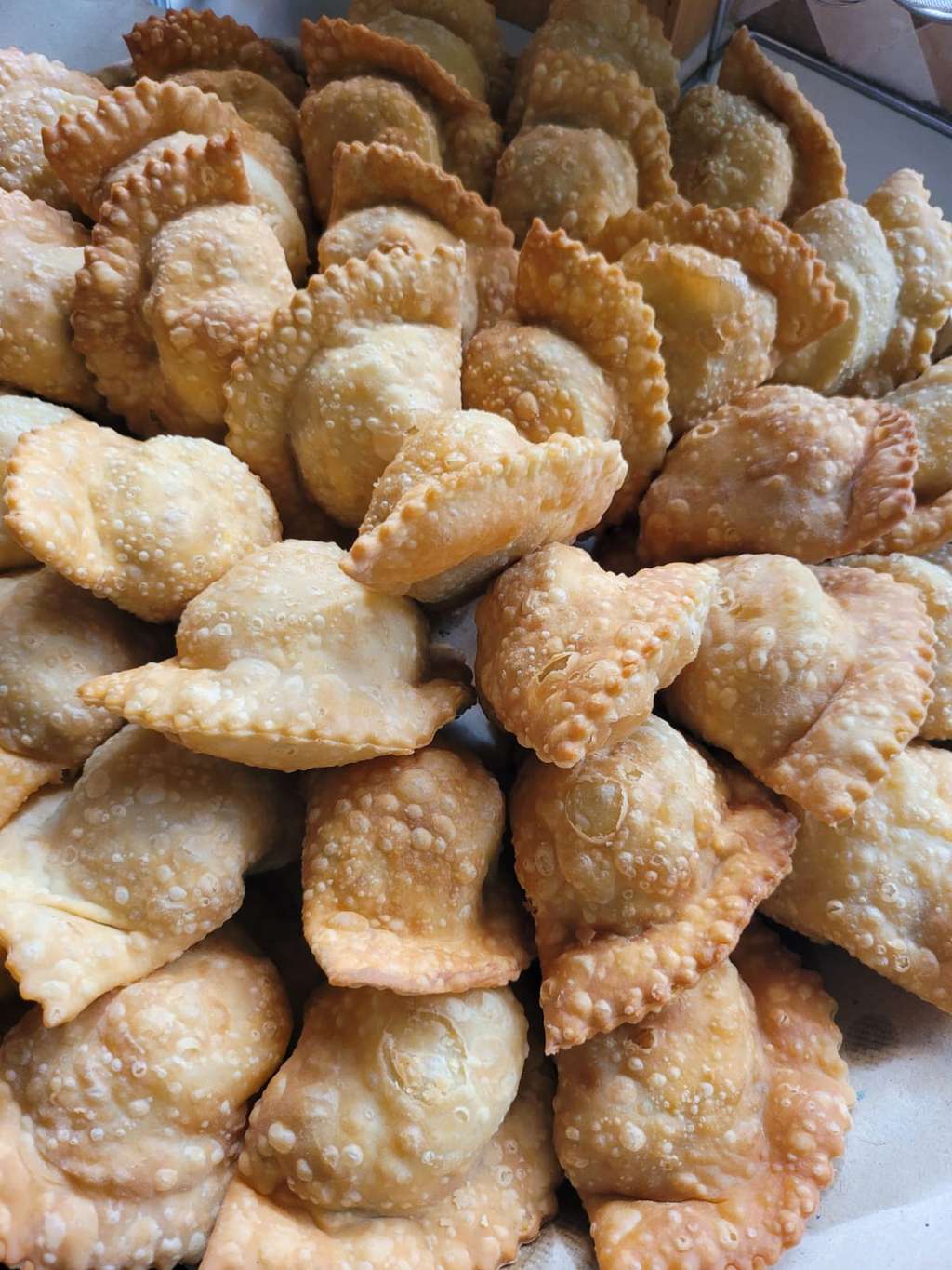Manis dan Sedap/Pastel Mak Lien Manis dan Sedap/Pastel Mak Lien