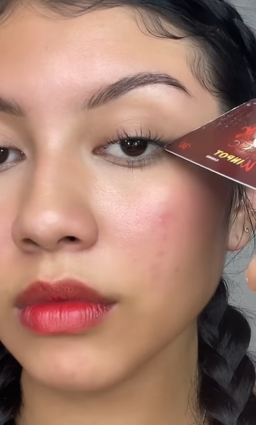 Trik Memakai Eyeliner