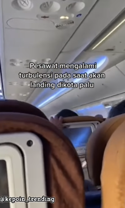 Detik-detik pesawat Garuda alami turbulensi