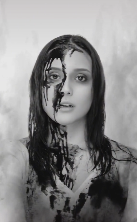 Riasan Mirip Scarlet Witch