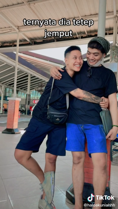 Dikira Pasangan Gay karena Istri Terlalu Tomboy