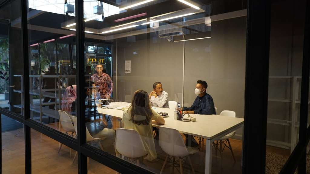 Suasana kantor Binar Academy