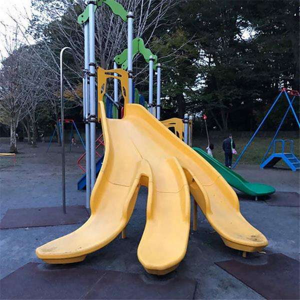 Desain wahana bermain anak anti-mainstream.