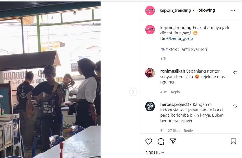Tantri Kotak nyanyi bareng pengamen