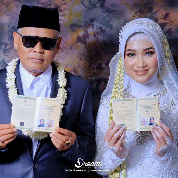 Drama cinta di balik kakek juragan tanah nikahi perawan.