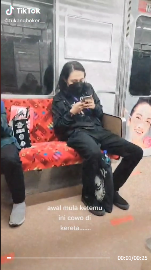 Wanita Ini Ketemu Jodoh di KRL
