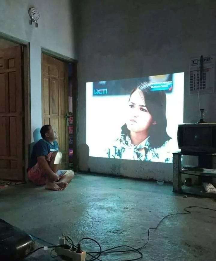 barang nyeleneh di dalam rumah