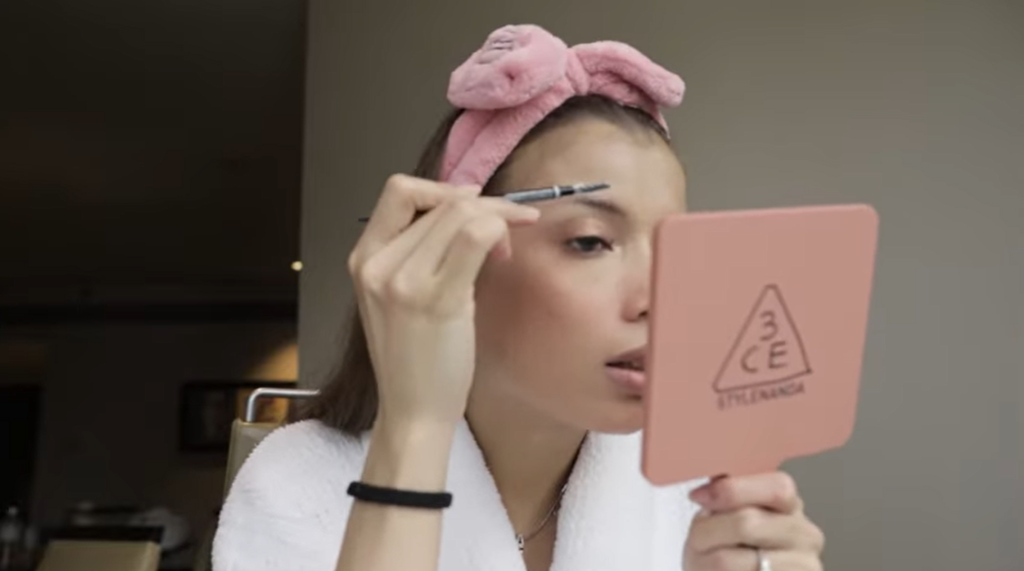 Tutorial Makeup Ala Sabrina Chairunnisa
