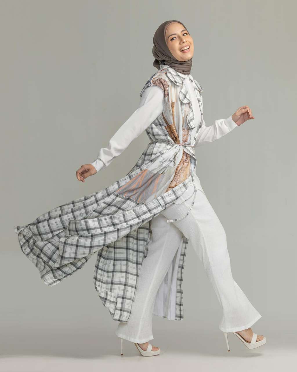 Tya Ariestya