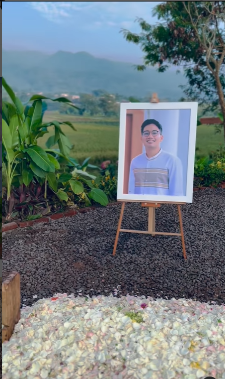 Makam Eril