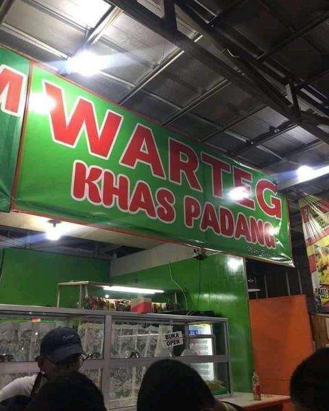 Nama rumah makan nasi padang yang nyeleneh