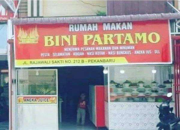 Nama rumah makan nasi padang yang nyeleneh