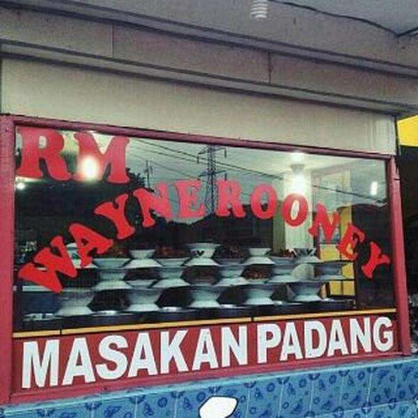Nama rumah makan nasi padang yang nyeleneh