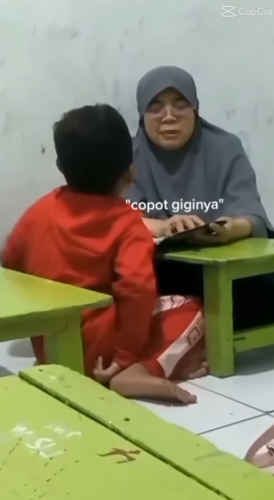 Kelakuan Bocah Bikin Ketawa Tapi Ngeselin