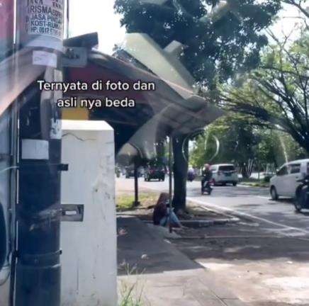 Cowok batal temu cewek karena beda dengan di foto.