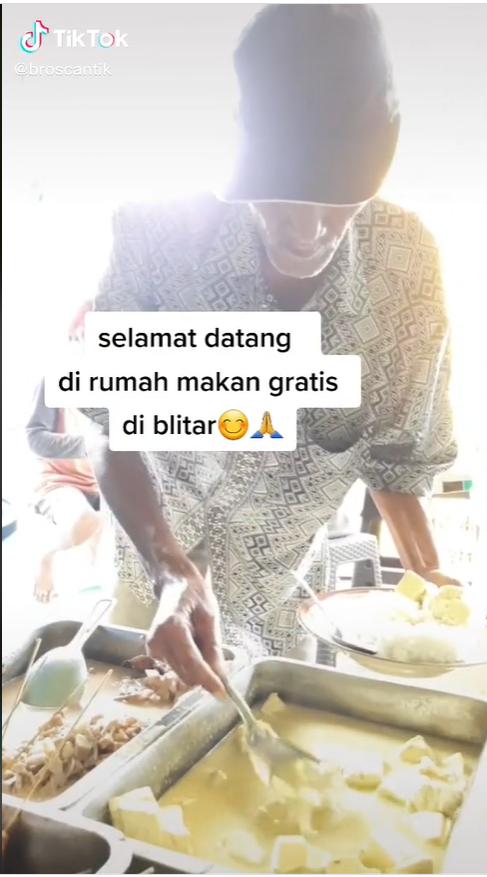 Rumah makan gratis di Blitas