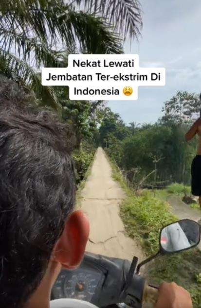 Jembatan terekstrem di Indonesia.