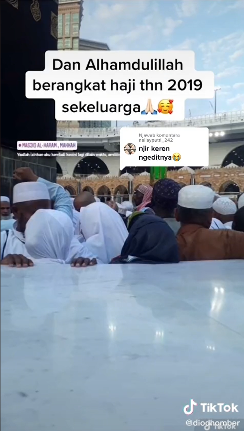 Pemuda berseragam SMA keliling Kota Mekah