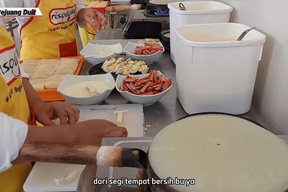 penjual risol punya omzet puluhan juta
