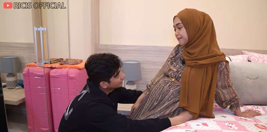 Ria Ricis dan Teuku Ryan