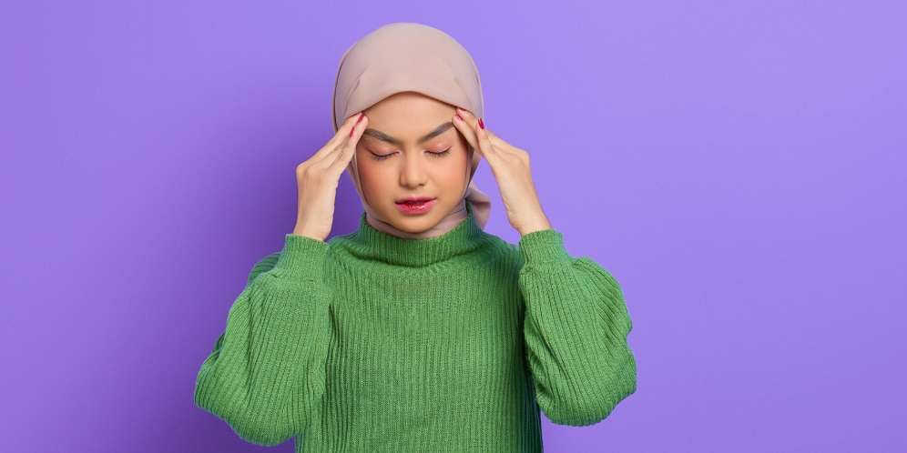 Ilustrasi pusing sakit kepala hijaber