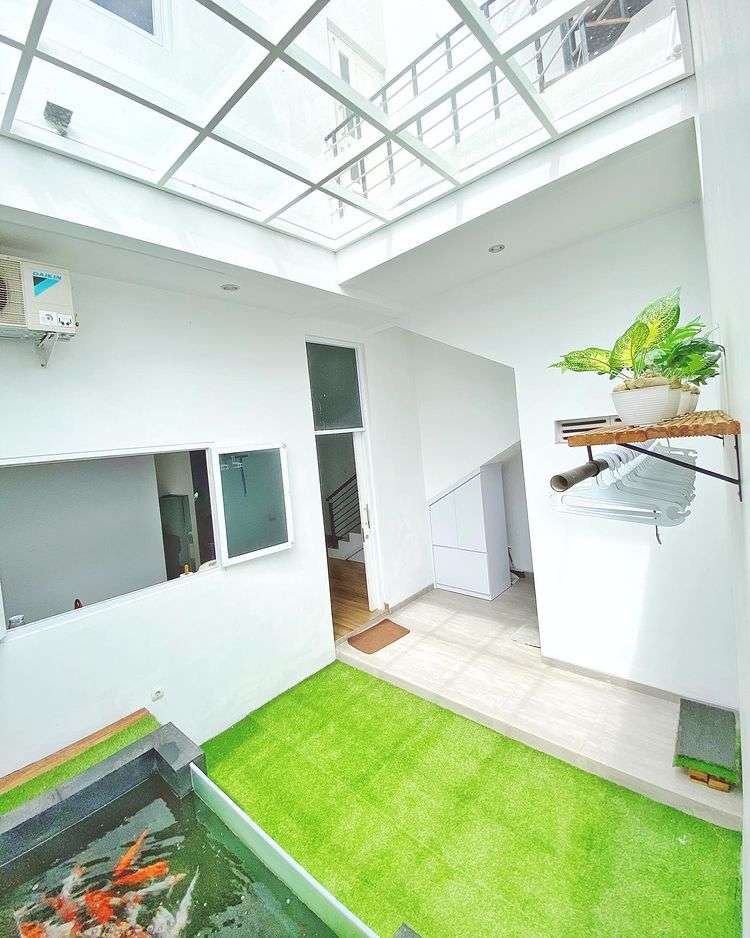 Ruang jemur dan kolam